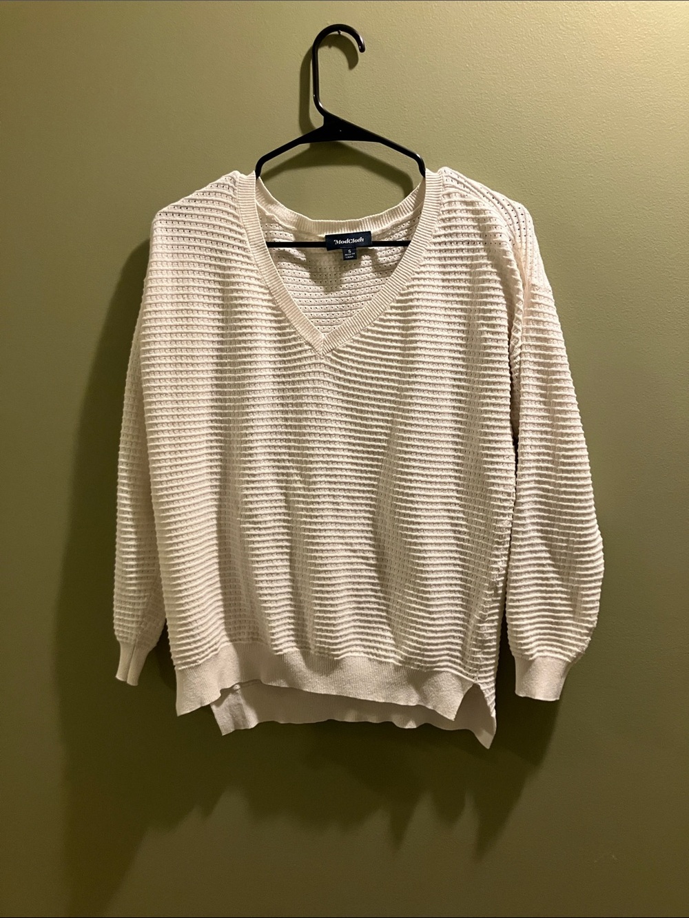 Women’s Modcloth Cream Textured V-Neck Sweater